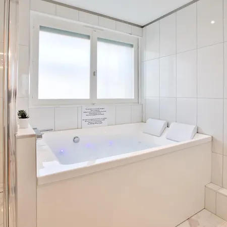 Apartment Baignoire Balneo *