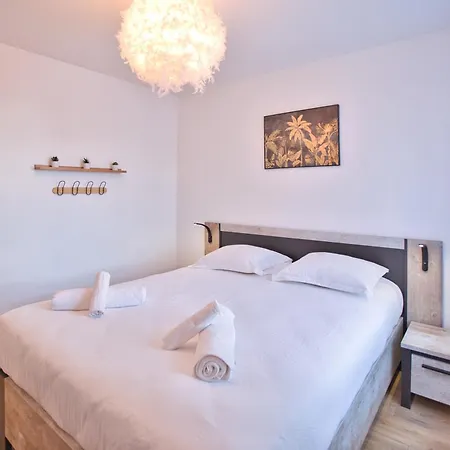 Baignoire Balneo Apartment